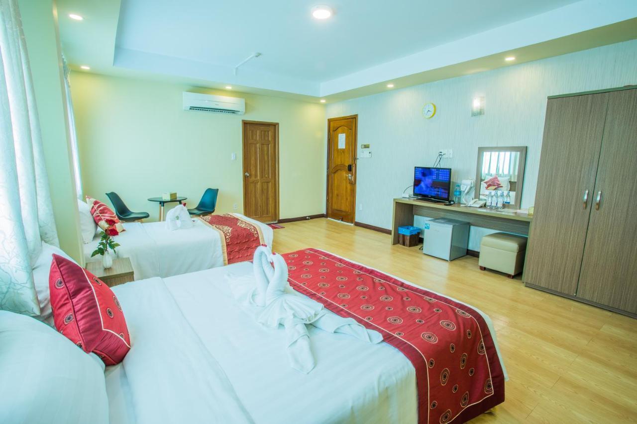 Golden Gate China Town Hotel Yangon Exterior photo