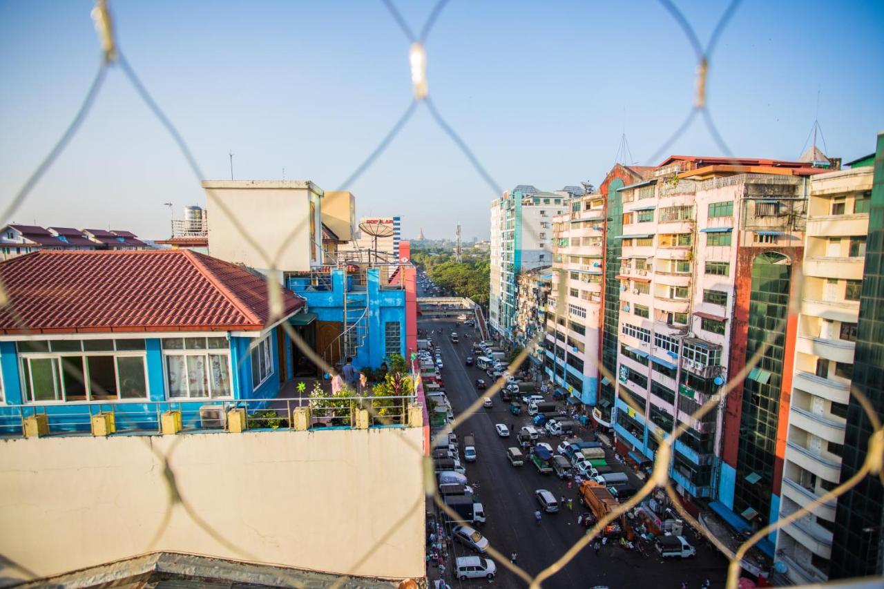 Golden Gate China Town Hotel Yangon Exterior photo