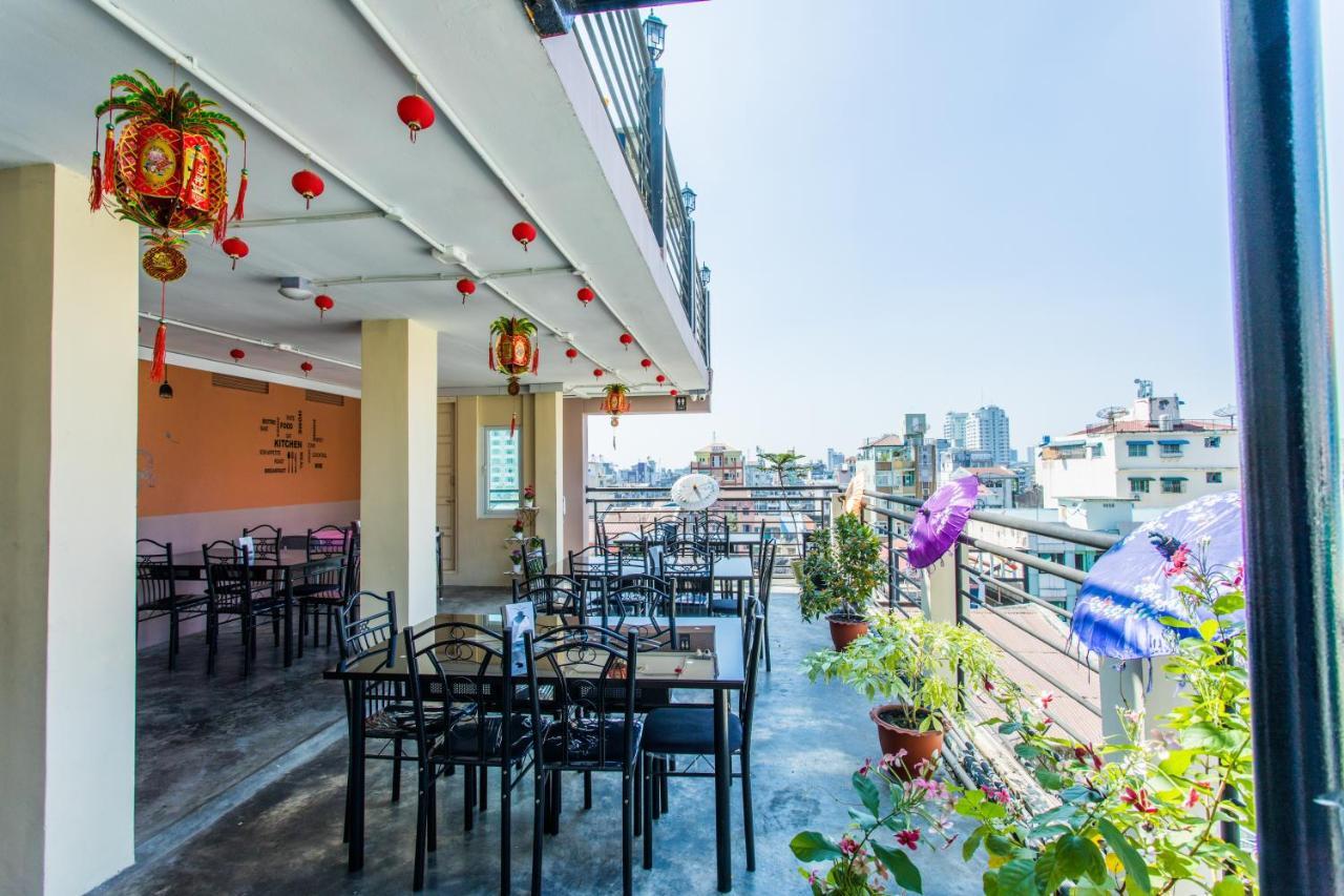 Golden Gate China Town Hotel Yangon Exterior photo
